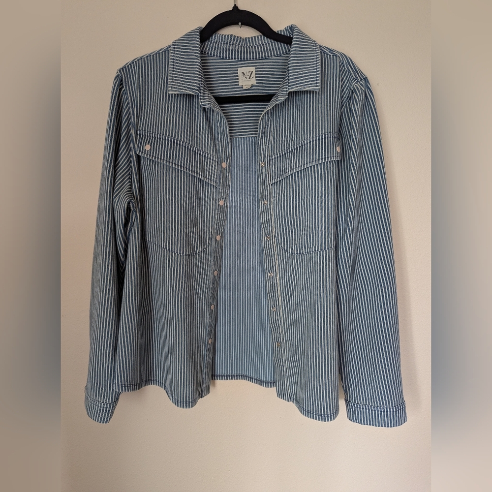 NWOT NIC+ZOE Denim Blue and White Striped Shirt Size XXL